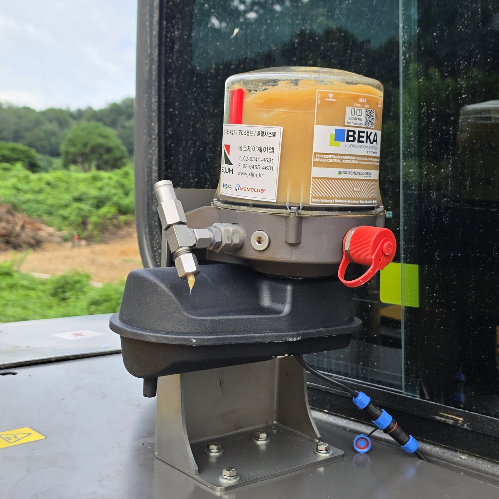 beka ep1 12v pump volvo ecr90 볼보 ECR90에 장착한 독일 BEKA EP-1 12VDC 구리스펌프