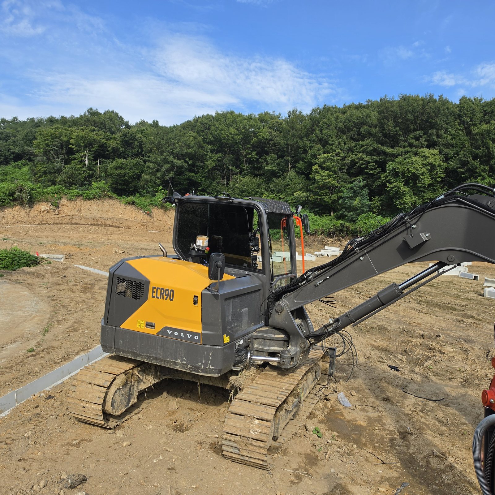 volvo ecr90 compact 컴팩트한 소선회 차체의 볼보 ECR90 굴삭기